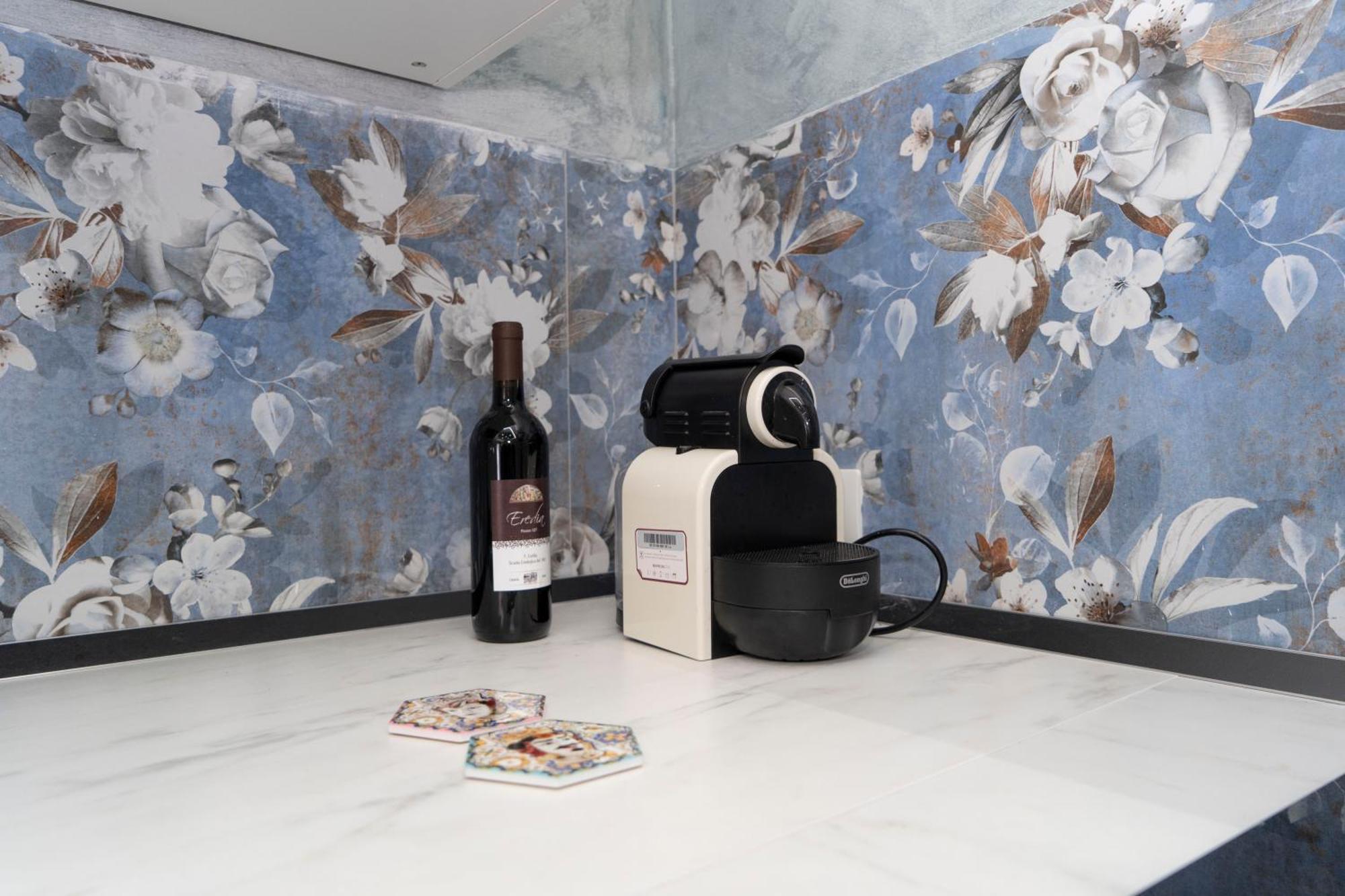 Etna Timeo Central Apartment In Baroque Building Катания Экстерьер фото